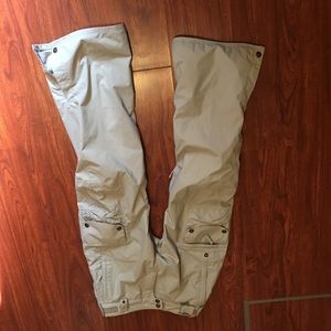 Snowboarding pants